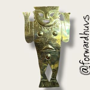 Vintage Brass Chimu Figure Brooch – Peruvian Pre-Inca Design